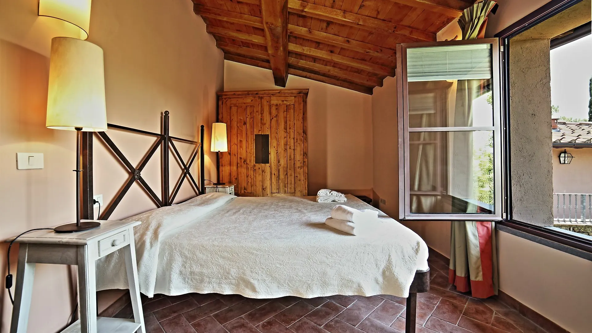 ** Hotel I Laghi Villa Montaione Italy
